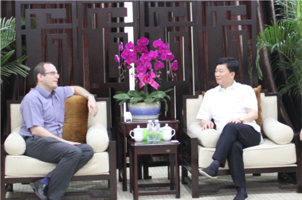 以色列驻成都总领事蓝天铭一行莅临彩运网集团参观考察