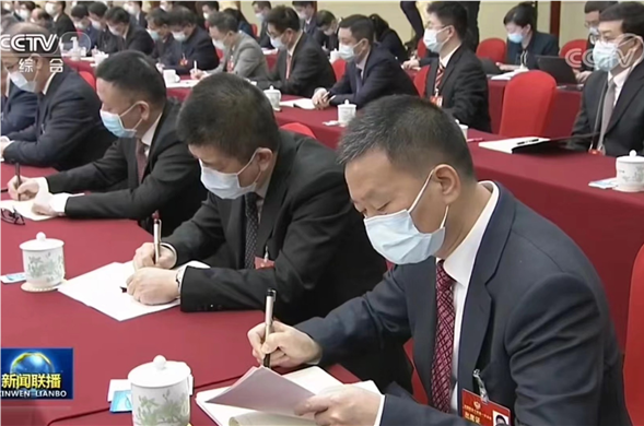 成都日报｜全国政协委员费功全：肩负社会责任 促进共同富裕